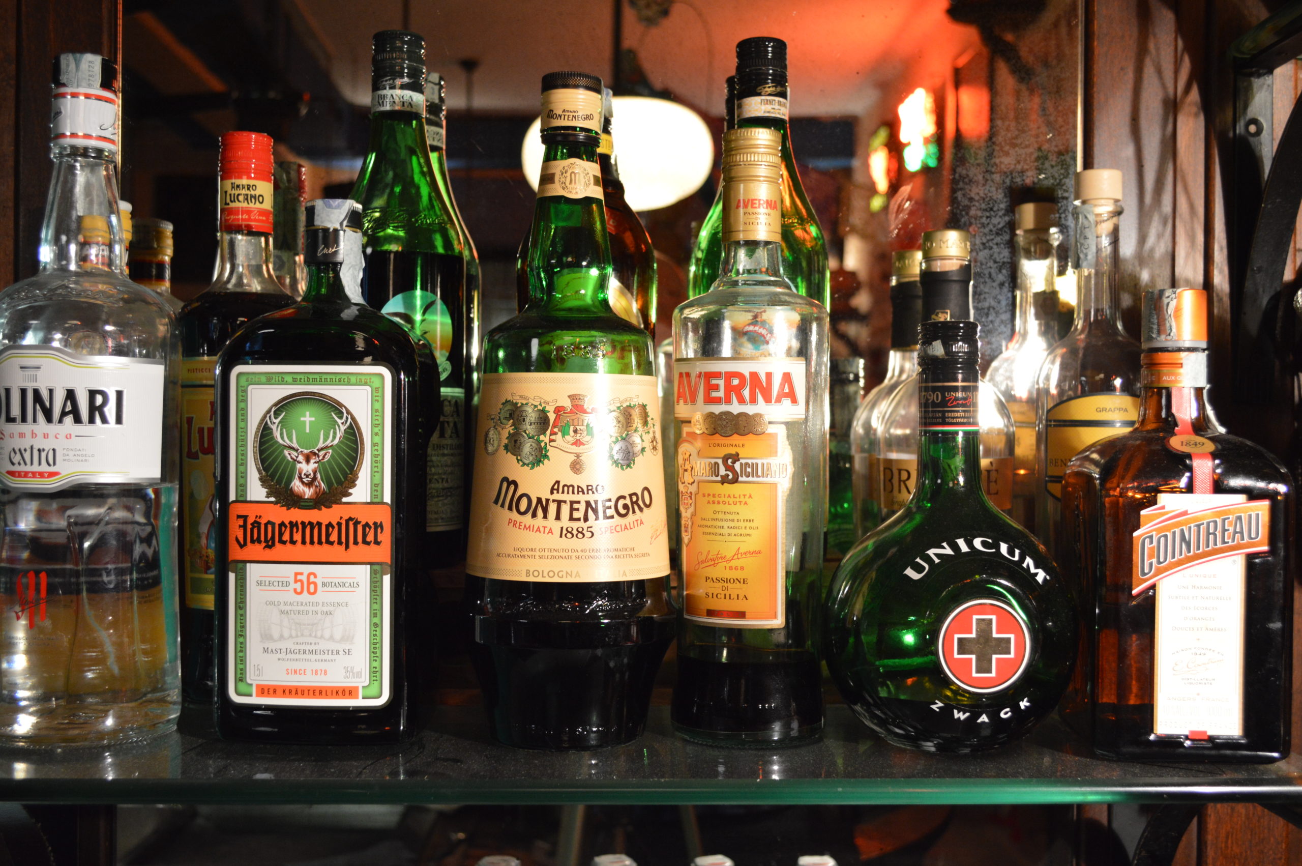 Guida definitiva al Rum  Origini, tipi di rum e cocktail famosi – SPIRITO  COCKTAILS